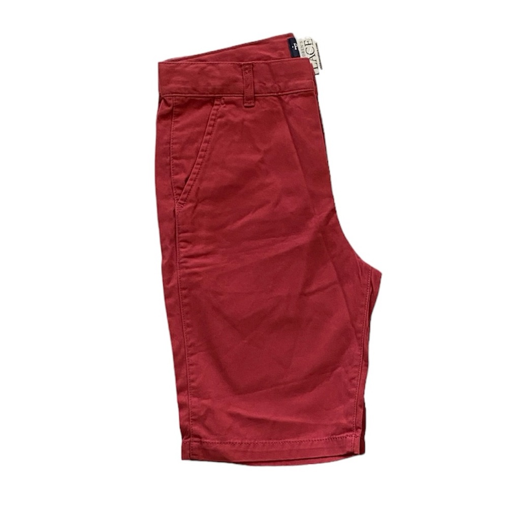 PLACE Red Short, for 12 yrs (L). M110